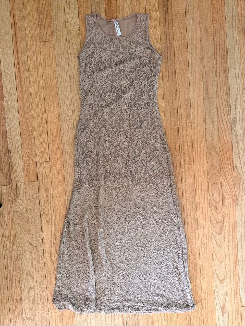 NWOT Sleeveless Lace Maxi Dress in Taupe